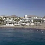 Eden Cristianos 公寓